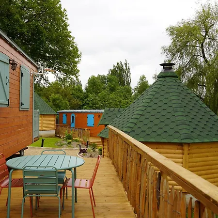 Roulottes Et Son Kota Grill Sauna Bucilly Exterior photo
