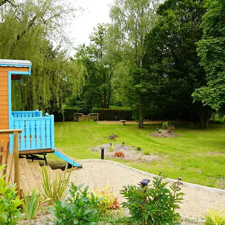 Roulottes Et Son Kota Grill Sauna Bucilly Exterior photo