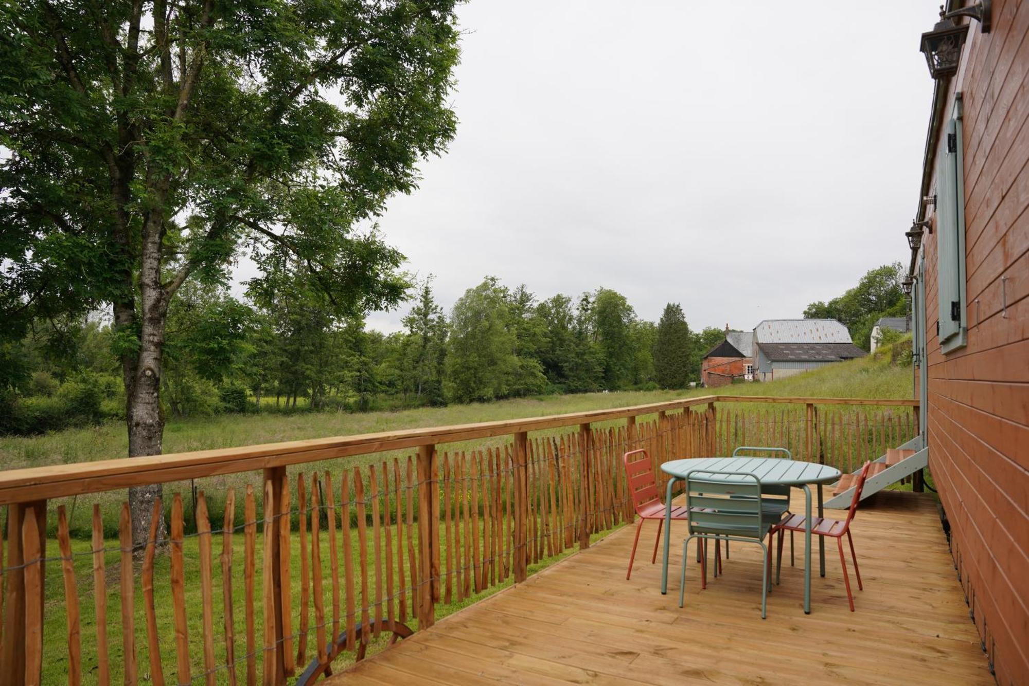 Campsite Roulottes Et Son Kota Grill Sauna Bucilly