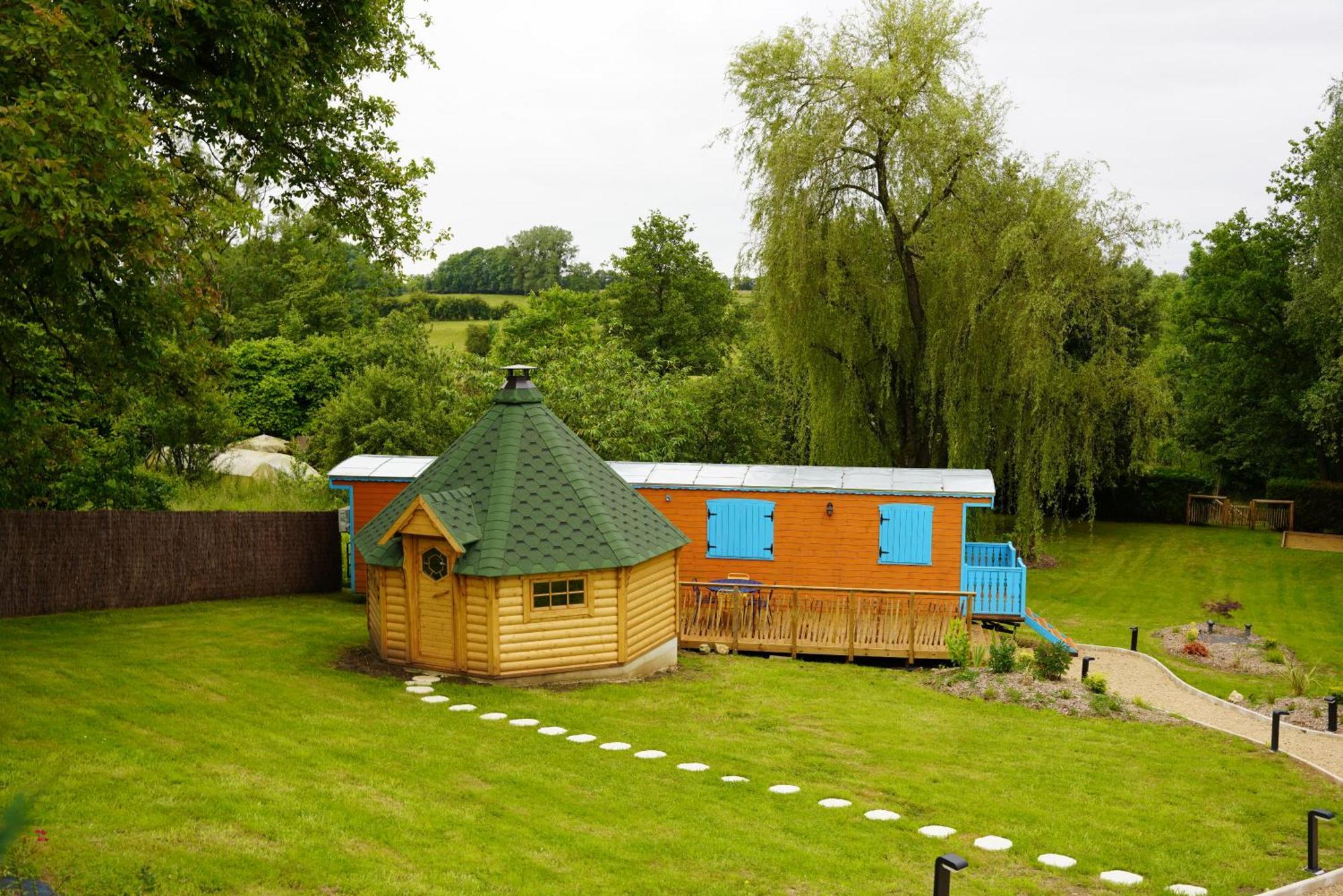 Campsite Roulottes Et Son Kota Grill Sauna Bucilly