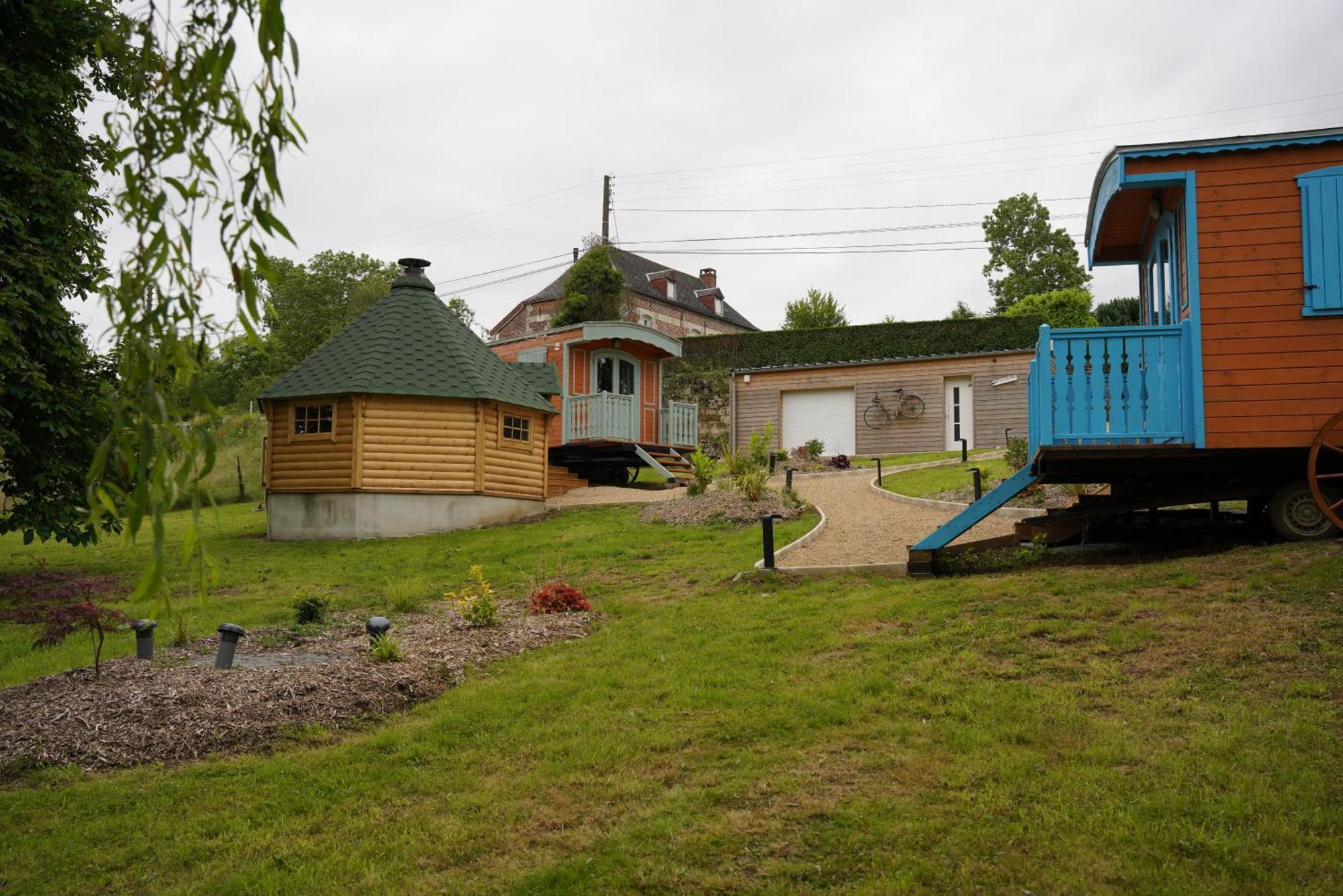 Campsite Roulottes Et Son Kota Grill Sauna Bucilly